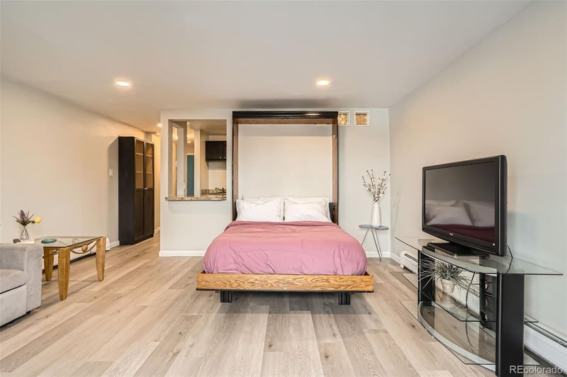 65 N Clarkson St #604, Denver, CO 80218