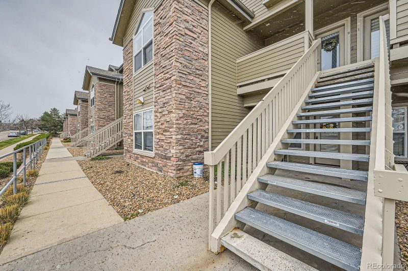 3205 S Walden Ct #H, Aurora, CO 80013