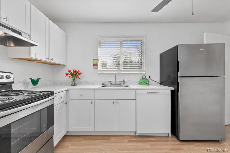 5562 Anaheim Way, Denver, CO 80239