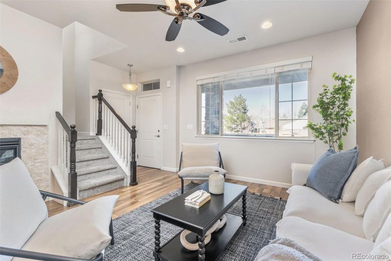 8183 S Yosemite Ct, Centennial, CO 80112