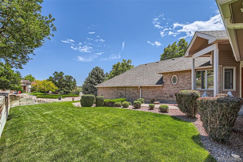 7769 W 70th Dr, Arvada, CO 80004