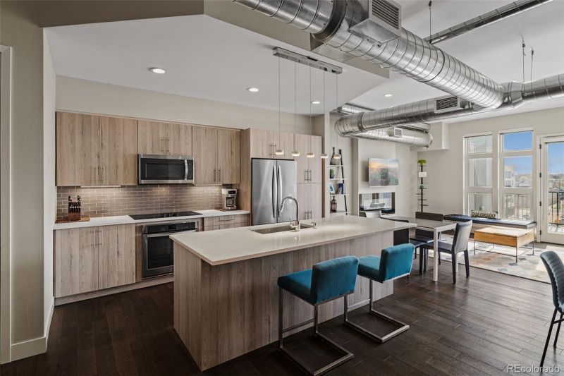 3198 Blake St #503, Denver, CO 80205