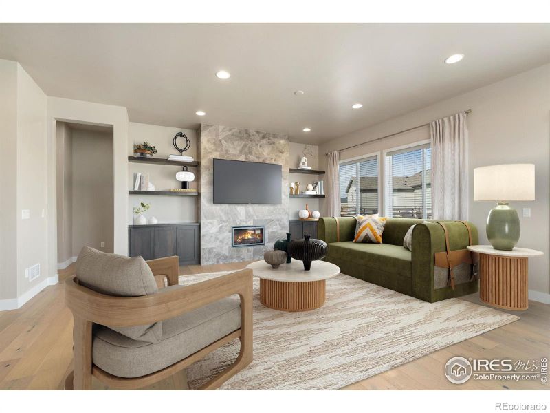 904 Hitch Horse Dr, Windsor, CO 80550