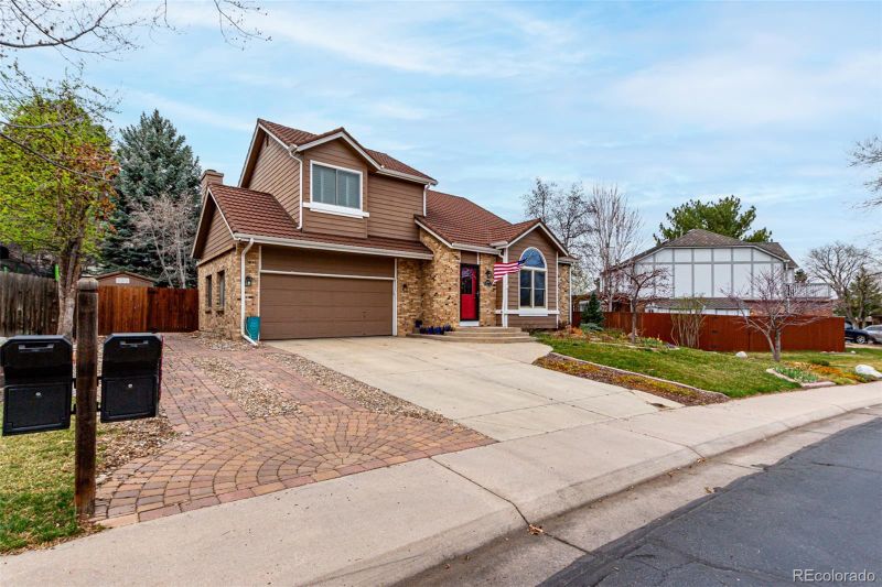 6150 W Pacific Cir, Lakewood, CO 80227
