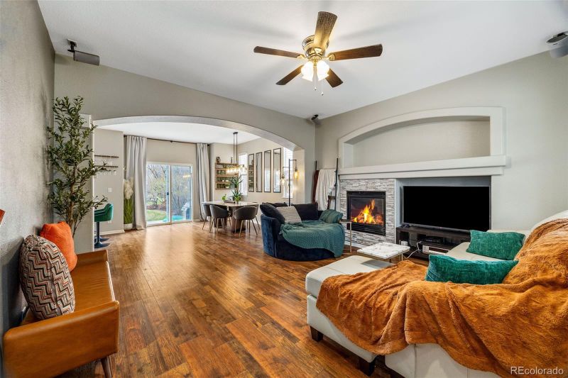 23662 E Alabama Dr, Aurora, CO 80018