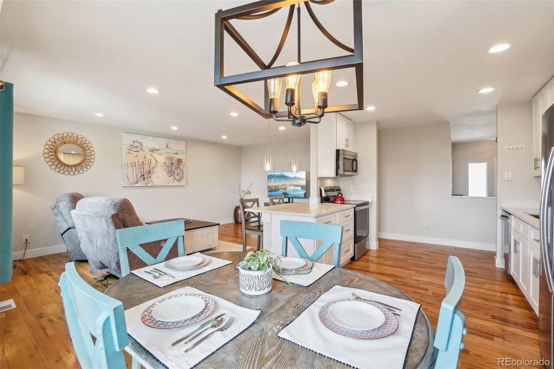 2085 S Deframe St, Lakewood, CO 80228