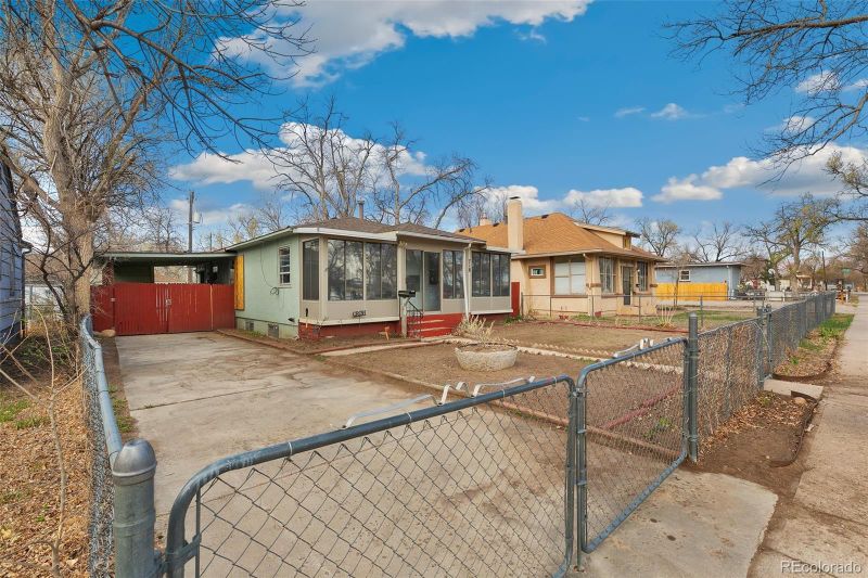 718 Prospect Lake Dr, Colorado Springs, CO 80910