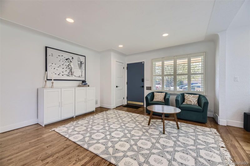 3383 S Ogden St, Englewood, CO 80113