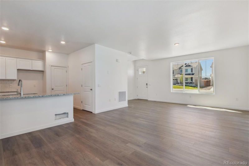 681 N Tempe St, Aurora, CO 80018