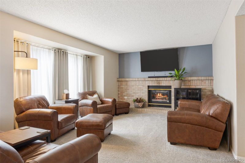 17932 E Brunswick Pl, Aurora, CO 80013