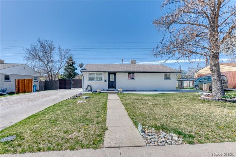 7621 Granada Rd, Denver, CO 80221