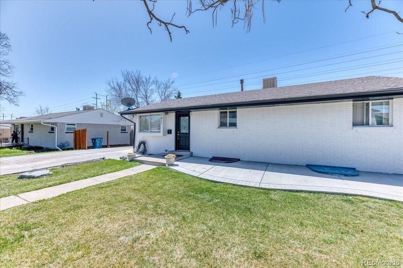7621 Granada Rd, Denver, CO 80221
