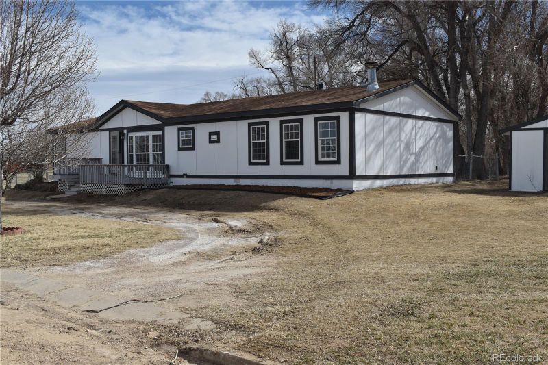 94 Yucca Dr, Rocky Ford, CO 81067