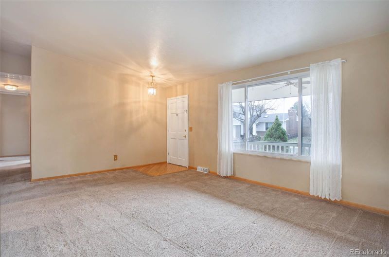 4317 S Granby Way, Aurora, CO 80015