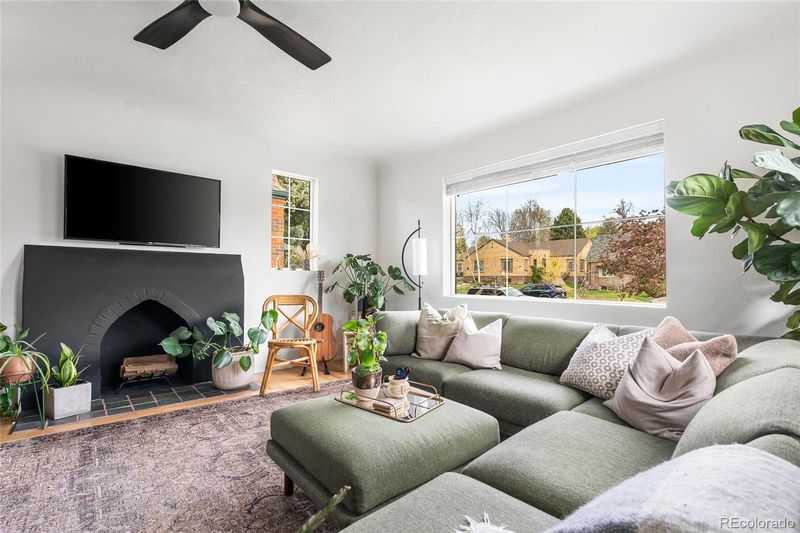 1561 Holly St, Denver, CO 80220