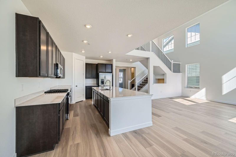 637 Nightsky St, Erie, CO 80516