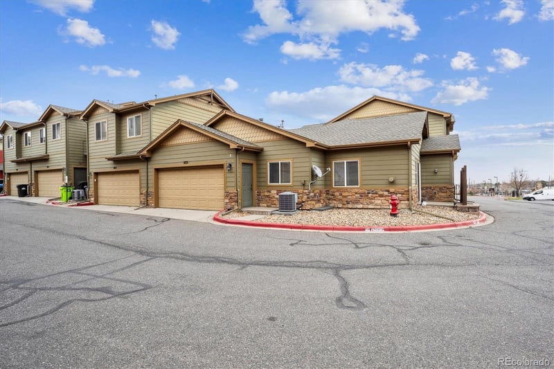 1831 Aspen Meadows Cir, Denver, CO 80260