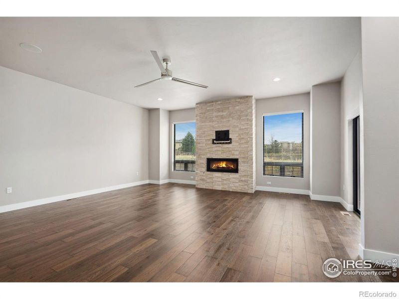 1789 Beachside Dr, Windsor, CO 80550