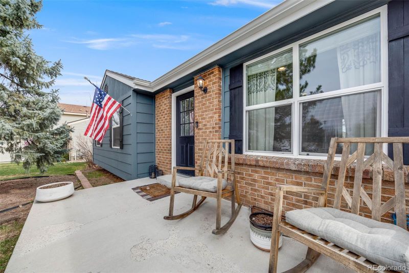 8606 W Geddes Pl, Littleton, CO 80128