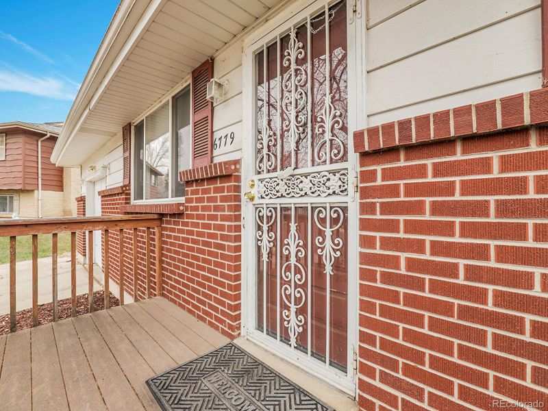 6779 Pierson Ct, Arvada, CO 80004