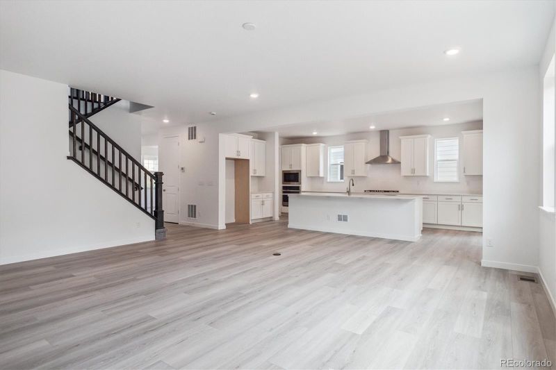 9185 Gold Lace Pl, Highlands Ranch, CO 80129