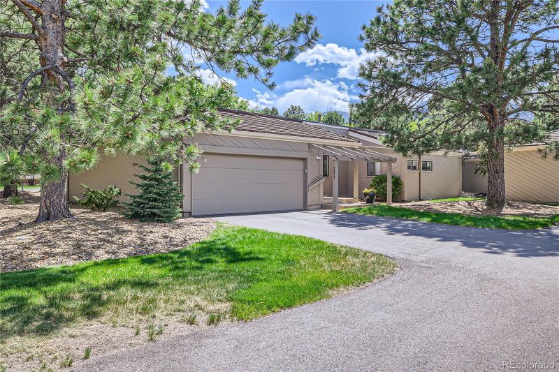 2633 Spring Grv, Colorado Springs, CO 80906