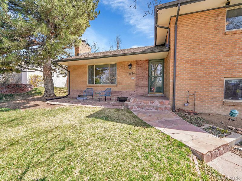 6880 S Steele St, Centennial, CO 80122