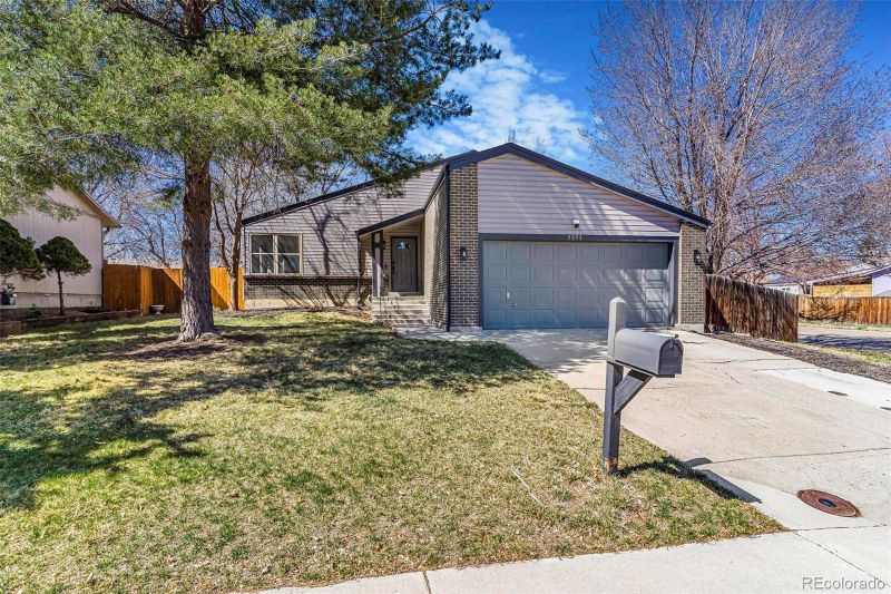 9093 Dudley St, Westminster, CO 80021