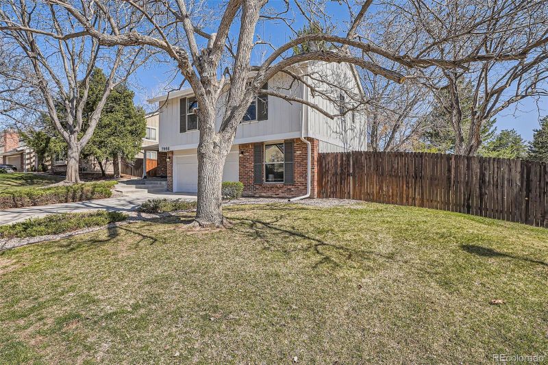 7998 S Wabash Ct, Centennial, CO 80112