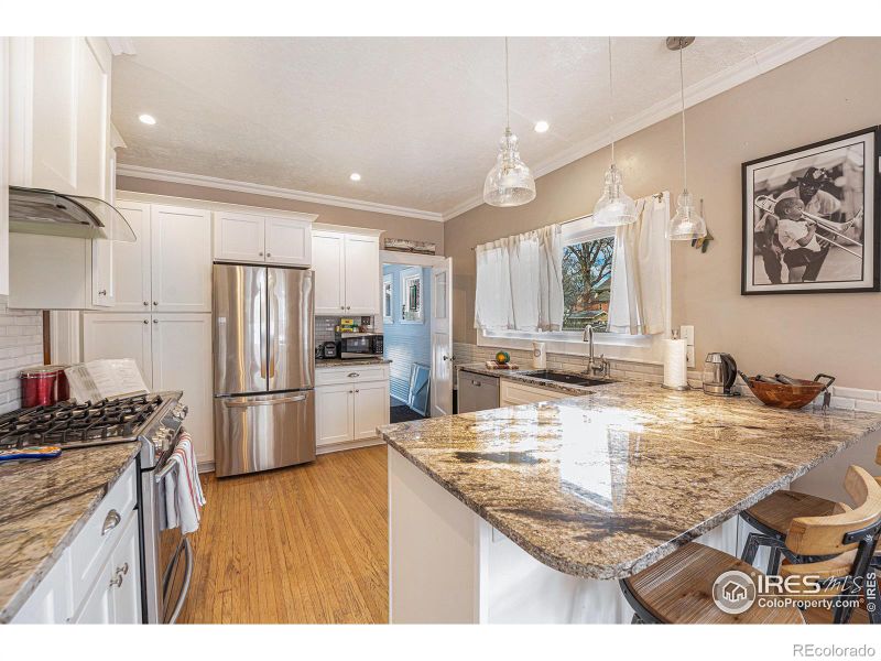 915 N Jefferson Ave, Loveland, CO 80537