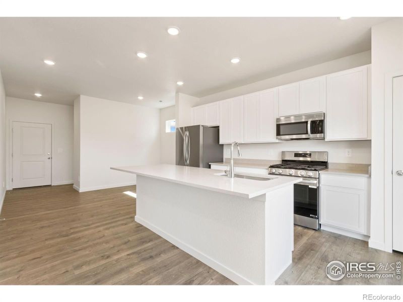 7153 Feather Reed Dr, Wellington, CO 80549