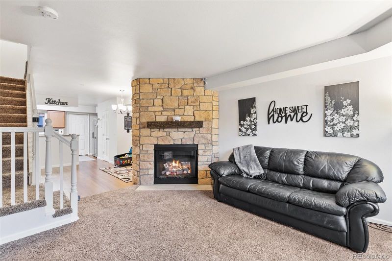 4226 Charleston Dr, Colorado Springs, CO 80916