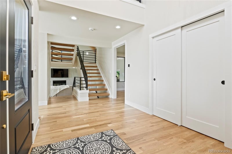 1427 W Briarwood Ave, Littleton, CO 80120