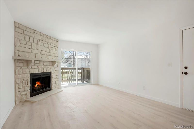 1842 S Pitkin Cir #A, Aurora, CO 80017