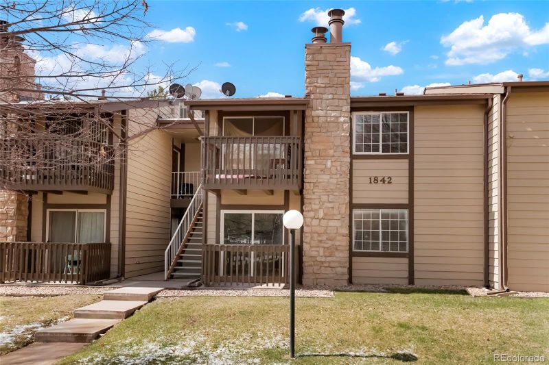 1842 S Pitkin Cir #A, Aurora, CO 80017