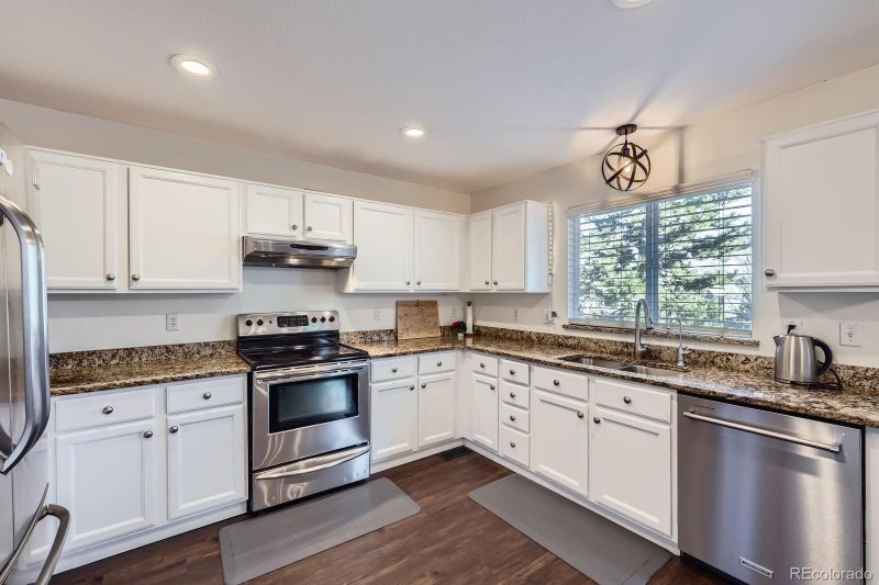 9624 Crosspointe Dr, Highlands Ranch, CO 80130