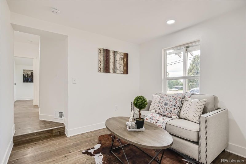 5300 S Windermere St, Littleton, CO 80120