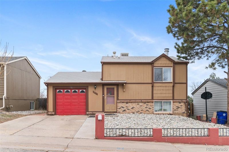 3977 S Pitkin Way, Aurora, CO 80013