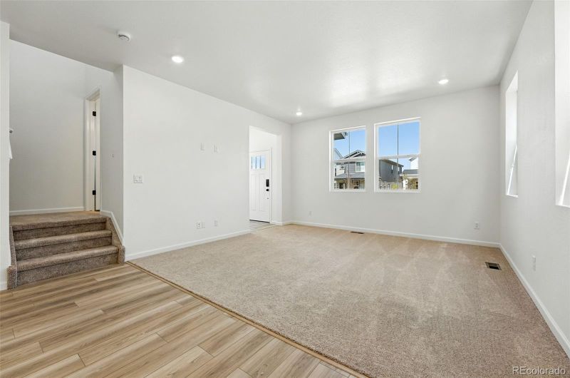 3297 N Duquesne Way, Aurora, CO 80019
