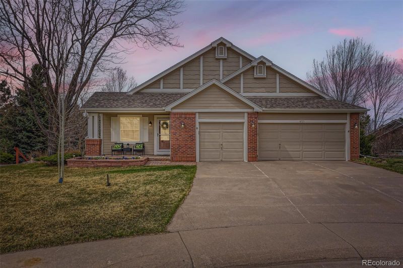8723 Fairview Oaks Ln, Lone Tree, CO 80124