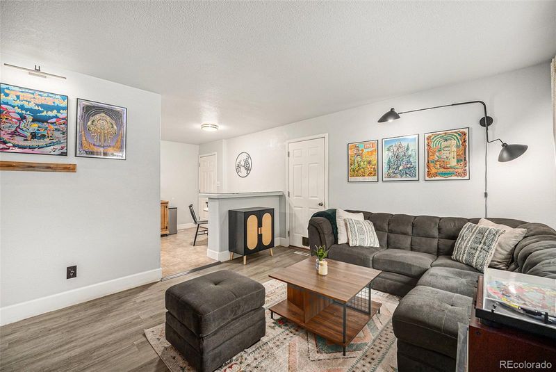 5991 Oneida St, Commerce City, CO 80022