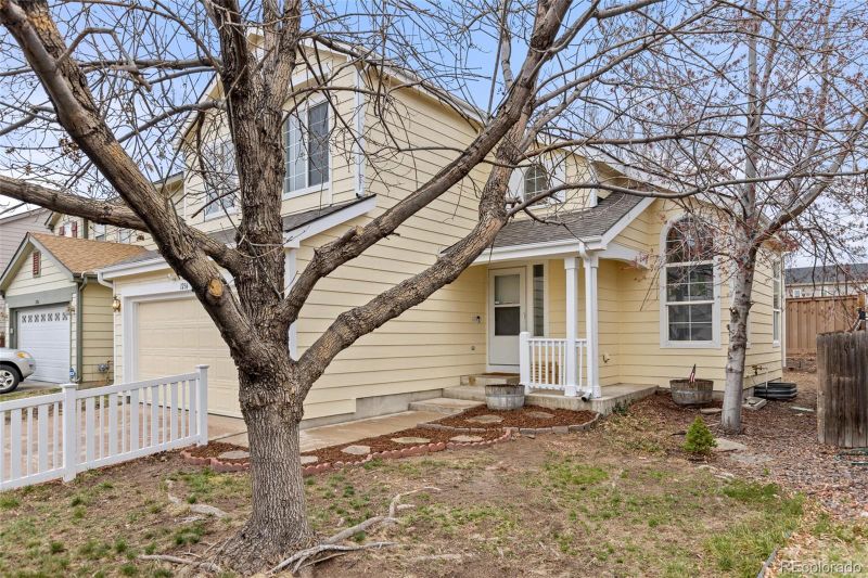 1236 S Chester Ct, Denver, CO 80247