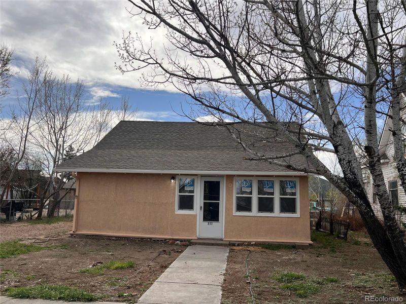 377 C Ave, Limon, CO 80828