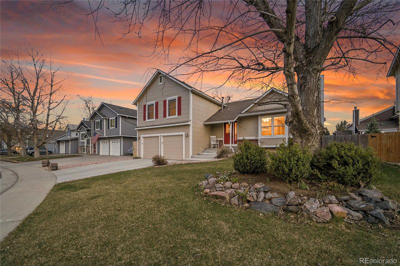 12028 W Aqueduct Dr, Littleton, CO 80127