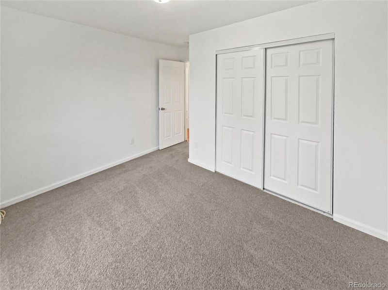 1045 Mobile St, Aurora, CO 80011