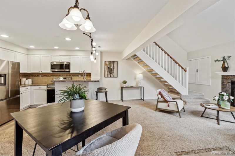 836 S Vance St #E, Lakewood, CO 80226