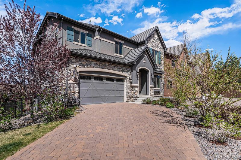 7033 E Lake Cir, Centennial, CO 80111