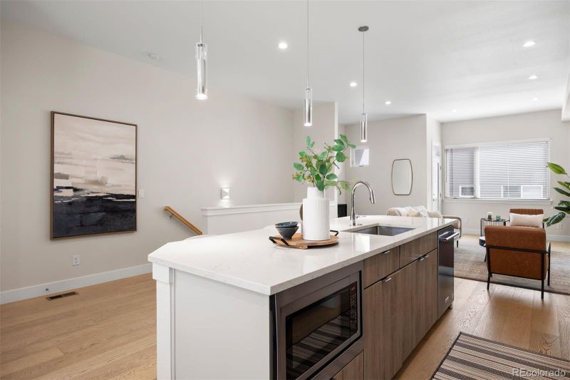 1256 Xavier St, Denver, CO 80204