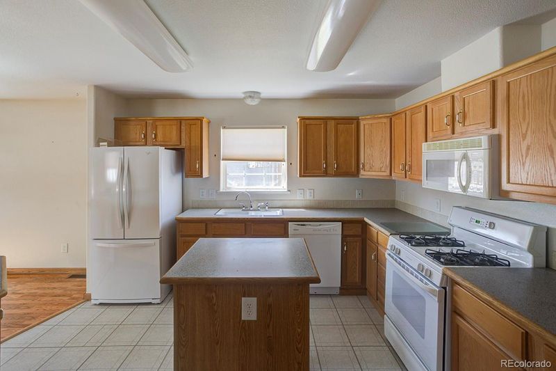 233 Cherokee Ct, Brighton, CO 80603