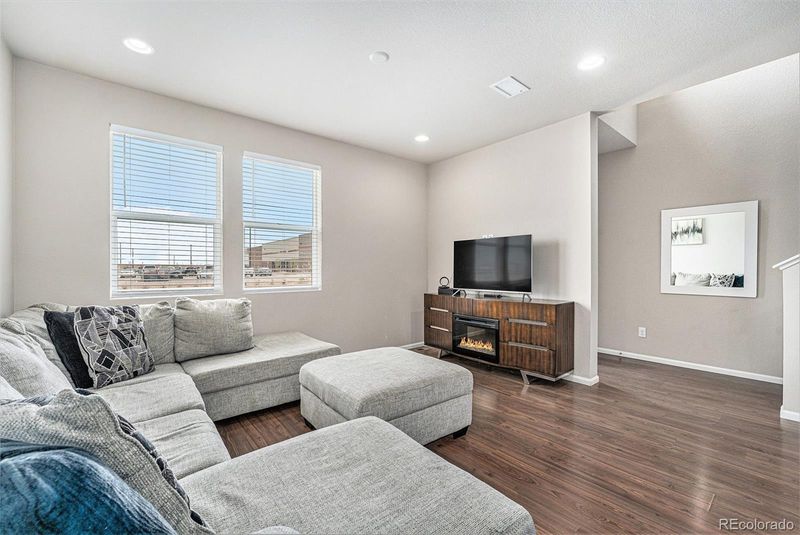 4755 Memphis St #2, Denver, CO 80239